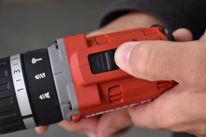 Akkus fúrócsavarozó AKCIÓ! HERMAN AXSP-1441 | 14,4 V Komplett | 2x fúrószár készlet INGYEN