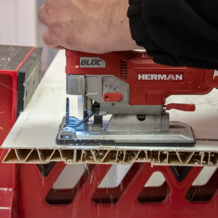 Akku szúrófűrész HERMAN AXJS-1801 | 18,0 V 5Ah | Komplett | Garancia: 3 év