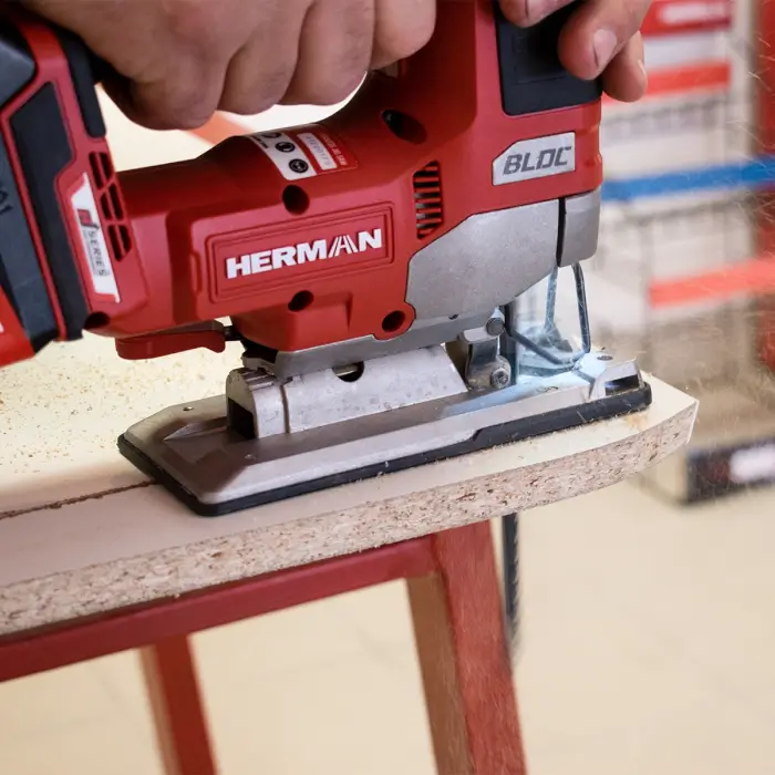 Akku szúrófűrész HERMAN AXJS-1801 | 18,0 V Géptest | Garancia: 3 év