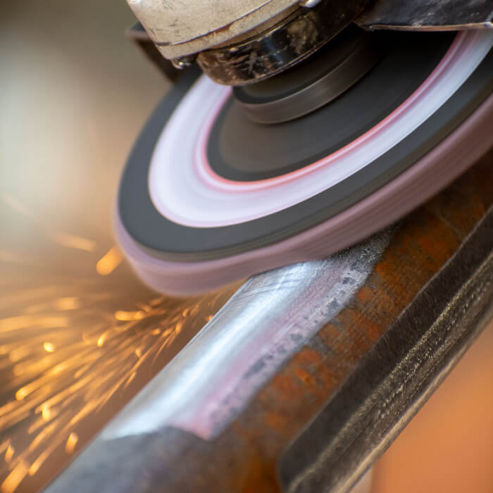 Lamellás csiszolótárcsa - kerámia HERMAN LX-10 Area Rozsdamentes és ötvözött acélhoz