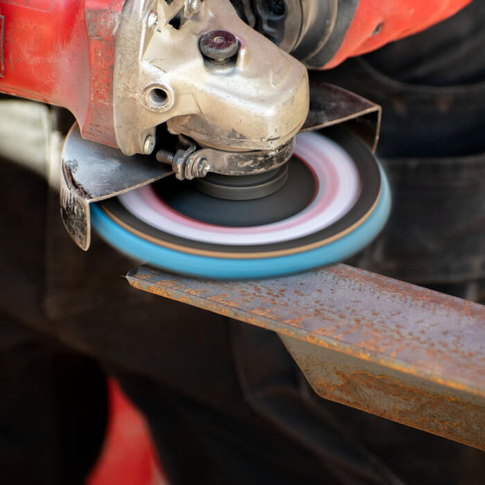 Lamellás csiszológyapjús tárcsa HERMAN LW-10 Area Acélhoz, rozsdamentes acélhoz és nemvasfémekhez